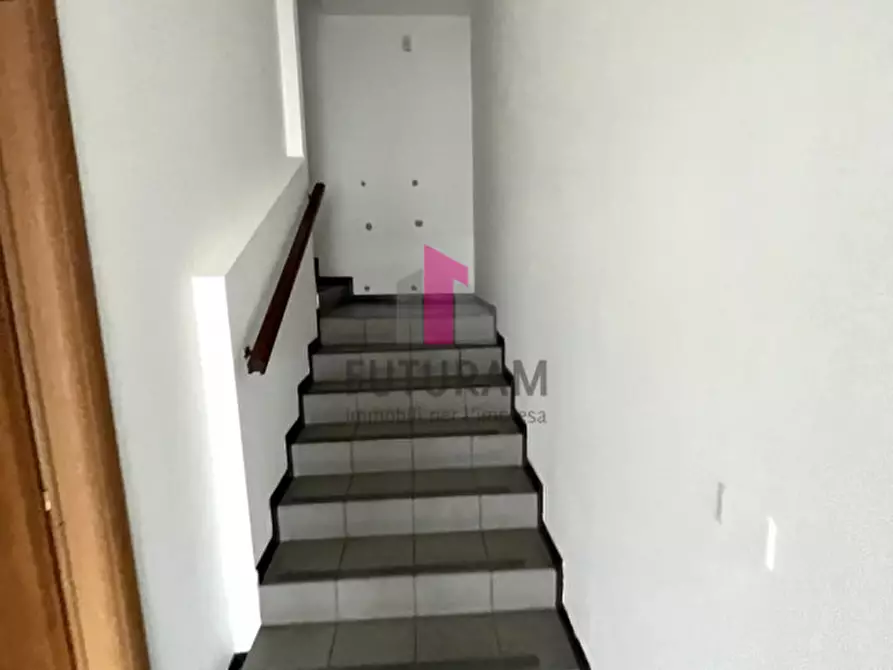 Immagine 20 di Ufficio in affitto  in statale del santo a Limena