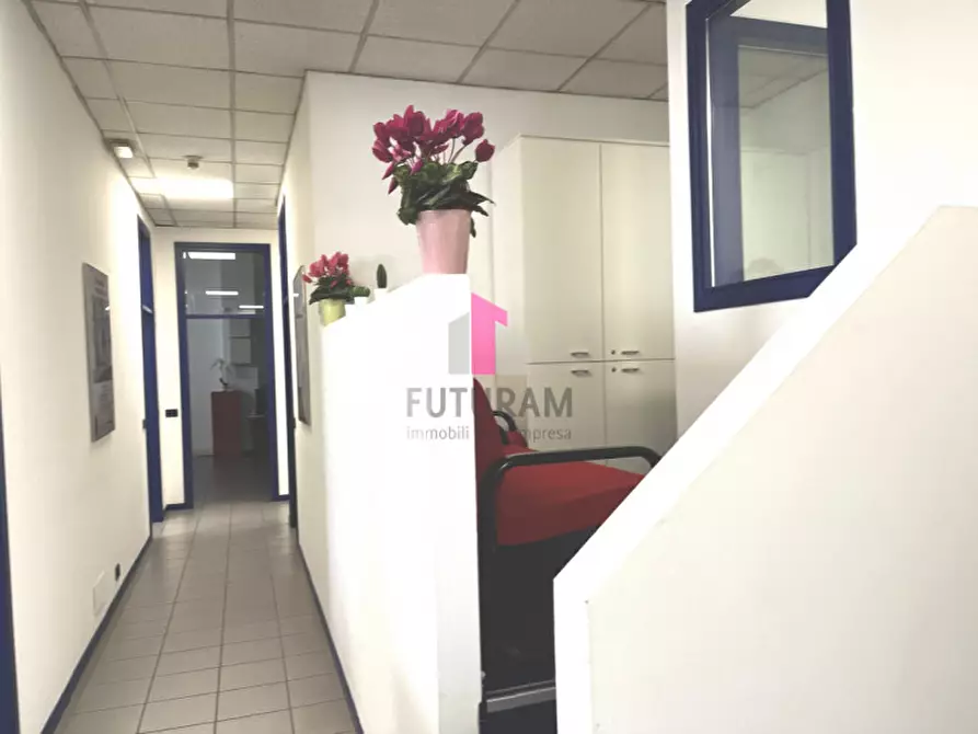 Immagine 2 di Ufficio in affitto  in Statale del Santo 999999 a Limena
