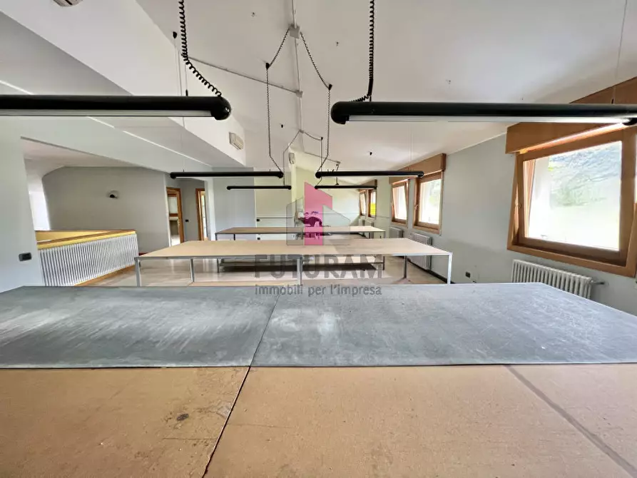 Immagine 24 di Negozio in affitto  in VIA NONIS a Marostica