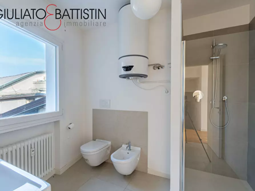 Immagine 15 di Attico in vendita  in Corso Andrea Palladio a Vicenza