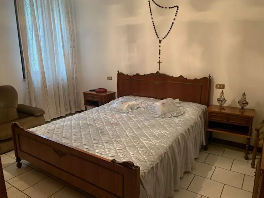 Immagine 10 di Appartamento in vendita  a Ficarolo