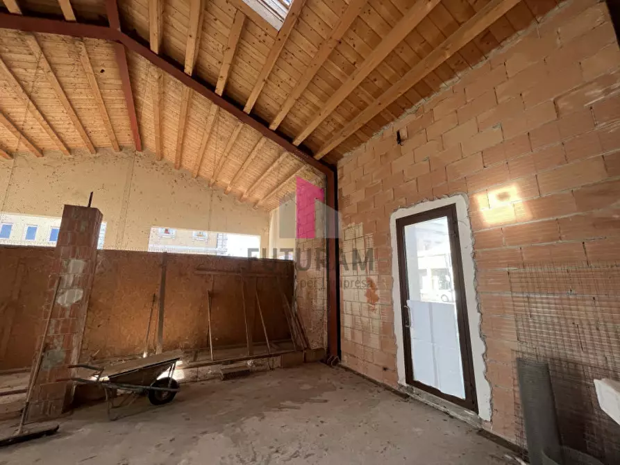 Immagine 16 di Negozio in vendita  in viale Camerini a Piazzola Sul Brenta