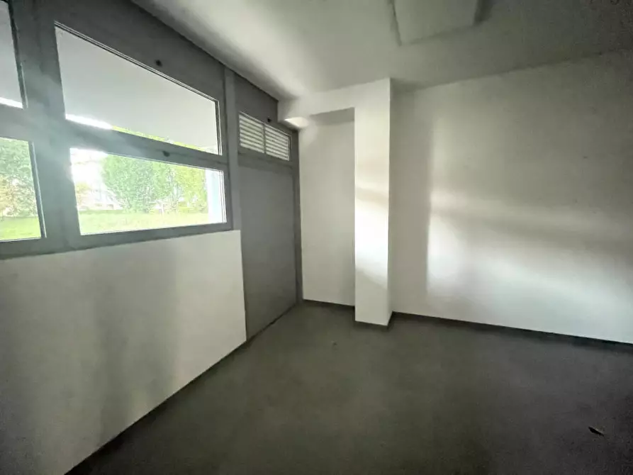 Immagine 20 di Ufficio in affitto  in via camerini a Piazzola Sul Brenta