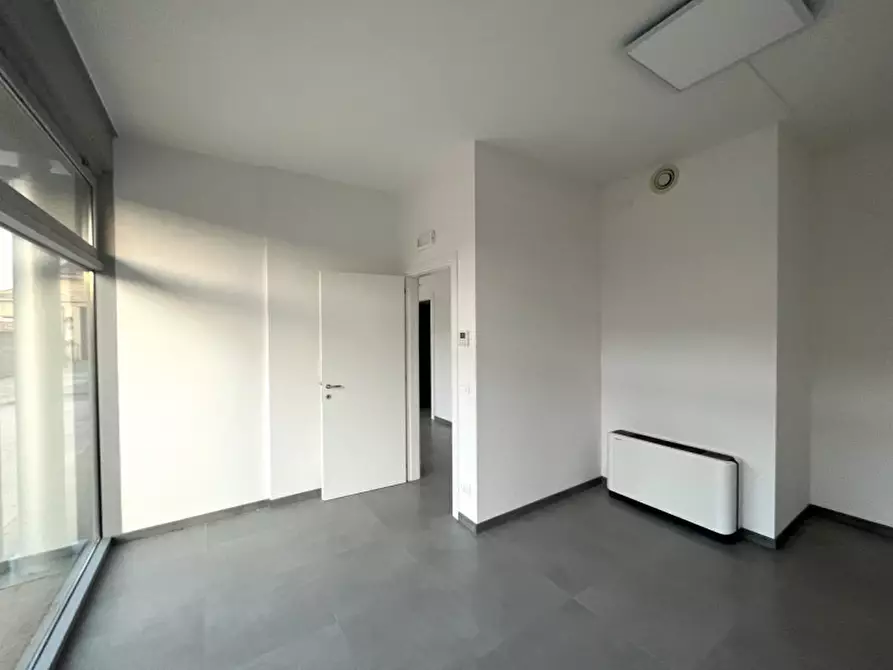 Immagine 25 di Ufficio in affitto  in via camerini a Piazzola Sul Brenta