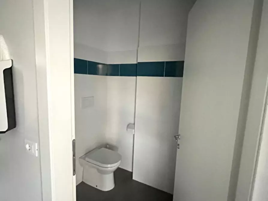 Immagine 28 di Ufficio in affitto  in via camerini a Piazzola Sul Brenta