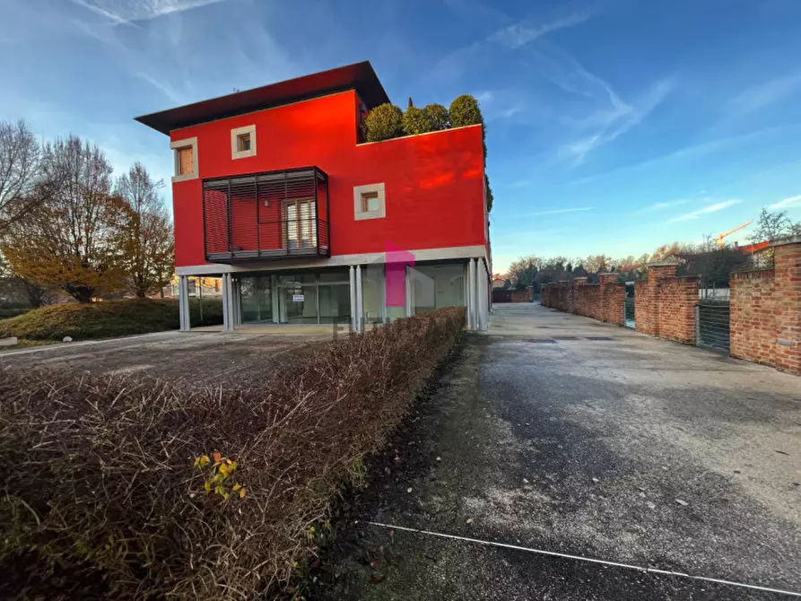 Immagine 38 di Ufficio in affitto  in via camerini a Piazzola Sul Brenta