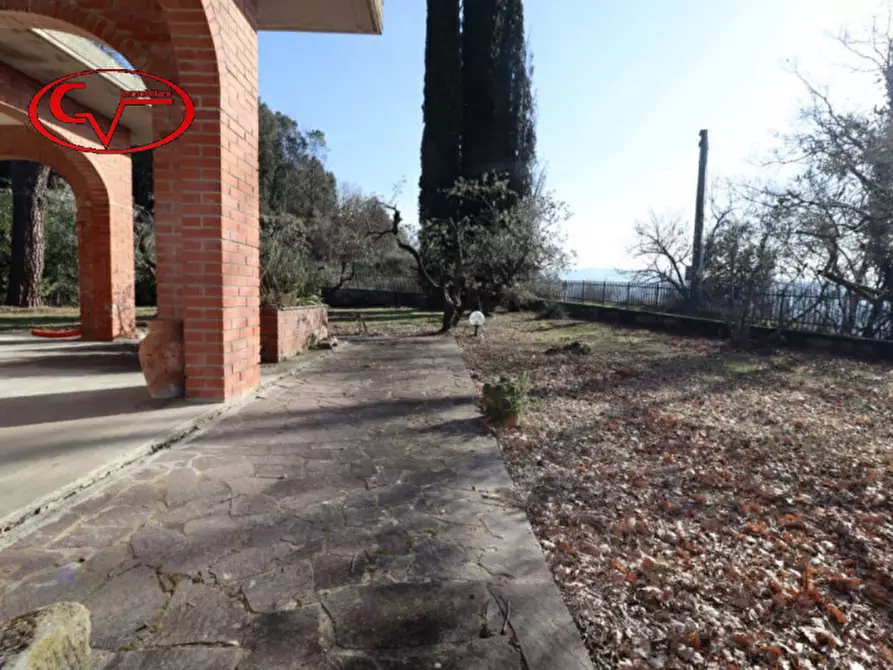 Immagine 5 di Villa in vendita  in via perelli a Bucine