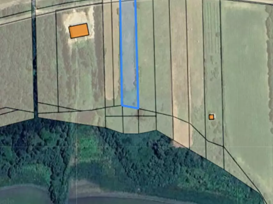 Immagine 1 di Terreno in vendita  a Tuoro Sul Trasimeno