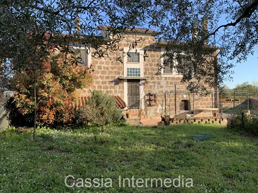 Immagine 1 di Villa in vendita  in Via Roma 82 a Castel Sant'elia