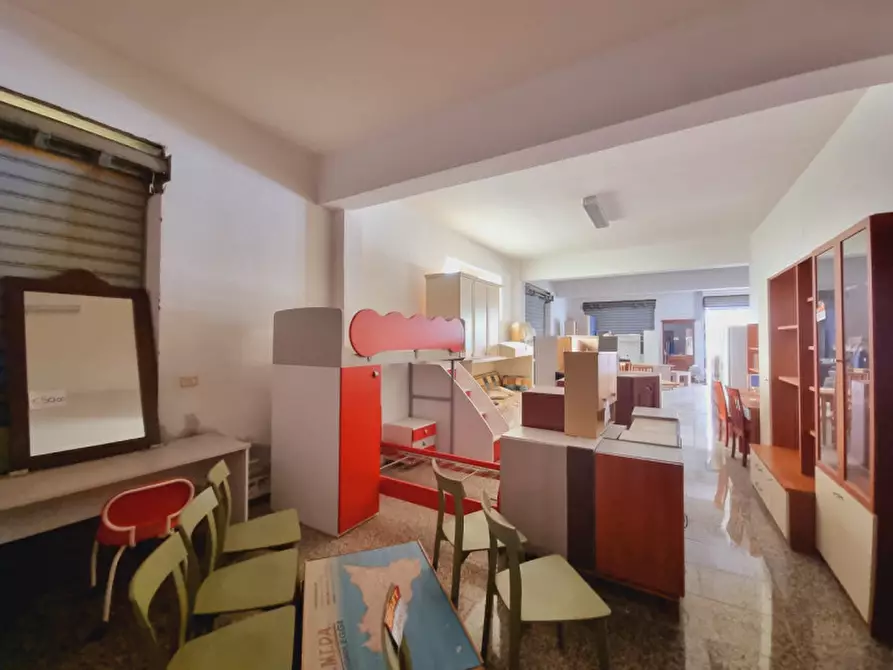 Immagine 5 di Magazzino in vendita  in via padre popieluszko a Pace Del Mela