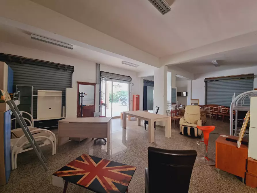 Immagine 6 di Magazzino in vendita  in via padre popieluszko a Pace Del Mela