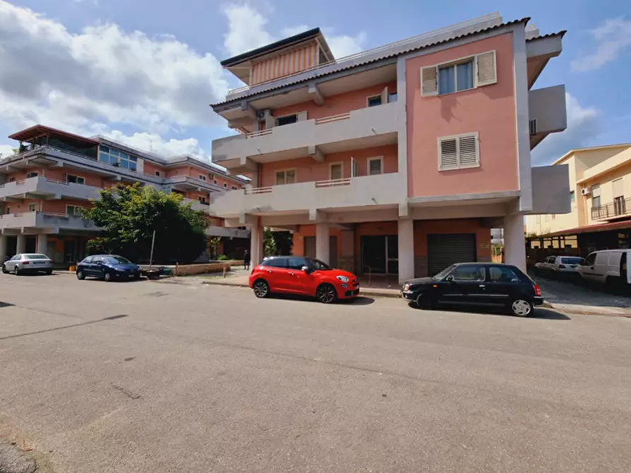 Immagine 15 di Magazzino in vendita  in via padre popieluszko a Pace Del Mela