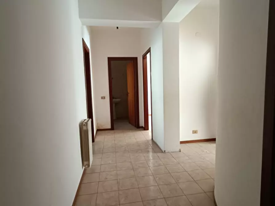 Immagine 3 di Appartamento in vendita  in VIA COLONNELLO BERTE a Milazzo