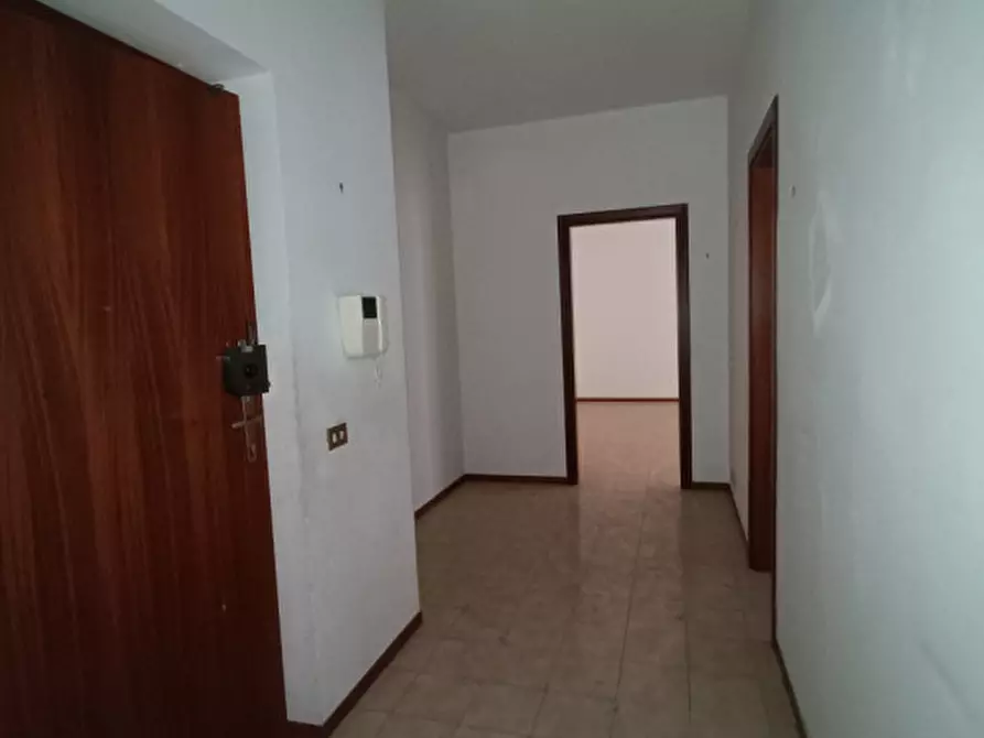 Immagine 8 di Appartamento in vendita  in VIA COLONNELLO BERTE a Milazzo