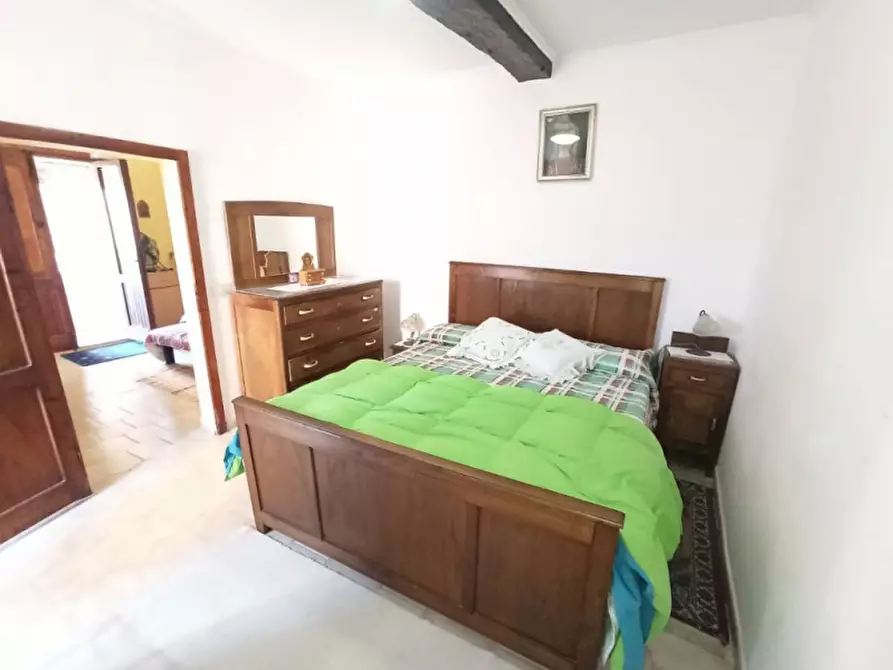 Immagine 11 di Appartamento in vendita  in Via Roma a Castiglione Del Lago