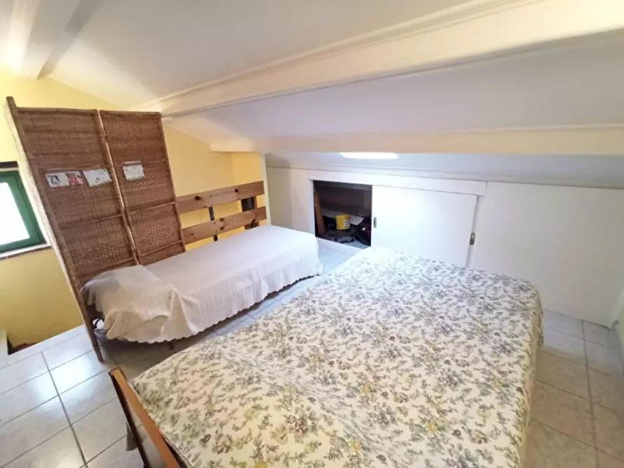 Immagine 17 di Appartamento in vendita  in Via Roma a Castiglione Del Lago