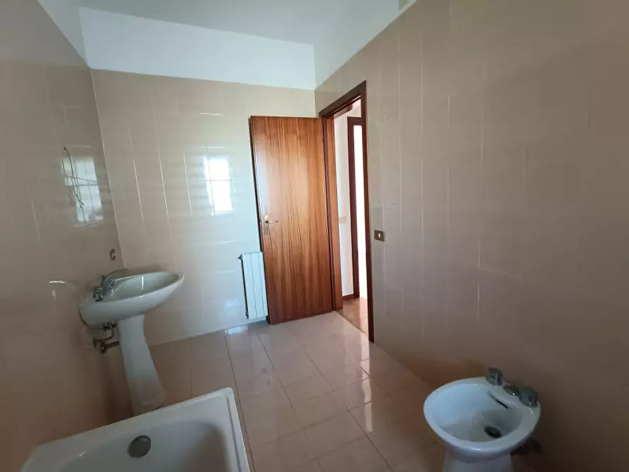 Immagine 19 di Appartamento in vendita  in VIA COLONNELLO BERTE a Milazzo