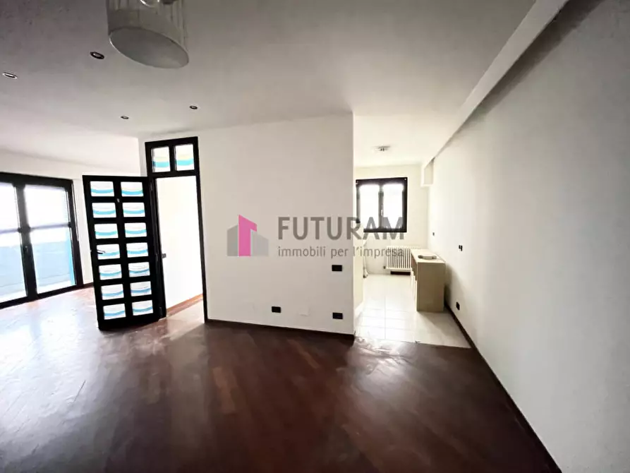 Immagine 3 di Ufficio in affitto  in via Watt a Piazzola Sul Brenta