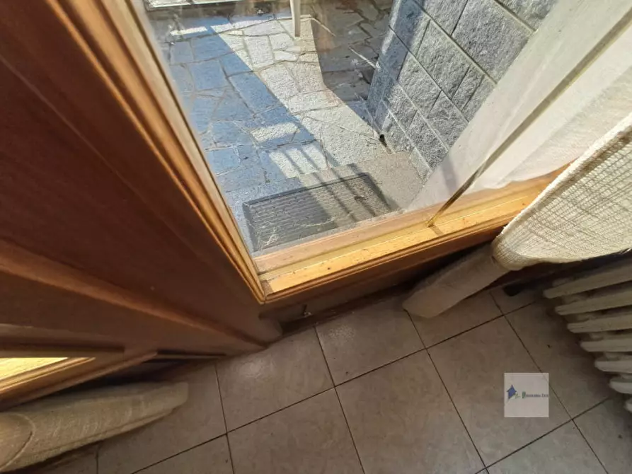 Immagine 23 di Villa in vendita  in Via Ronchi a Robecchetto Con Induno