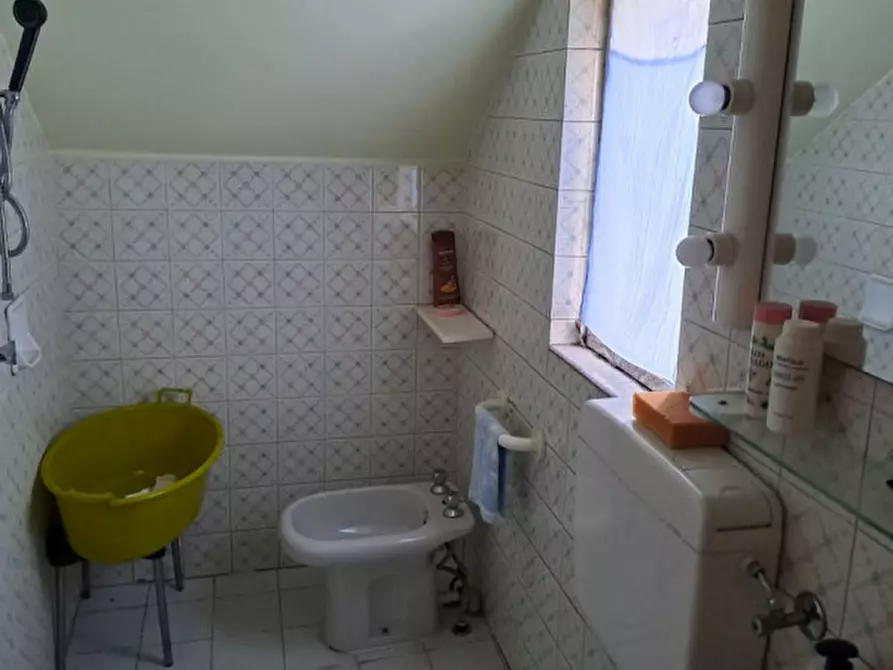 Immagine 30 di Villa in vendita  in Via Ronchi a Robecchetto Con Induno