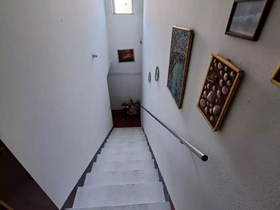 Immagine 32 di Villa in vendita  in Via Ronchi a Robecchetto Con Induno