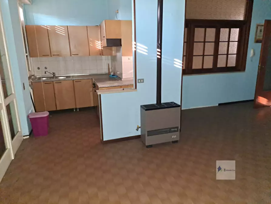 Immagine 40 di Villa in vendita  in Via Ronchi a Robecchetto Con Induno