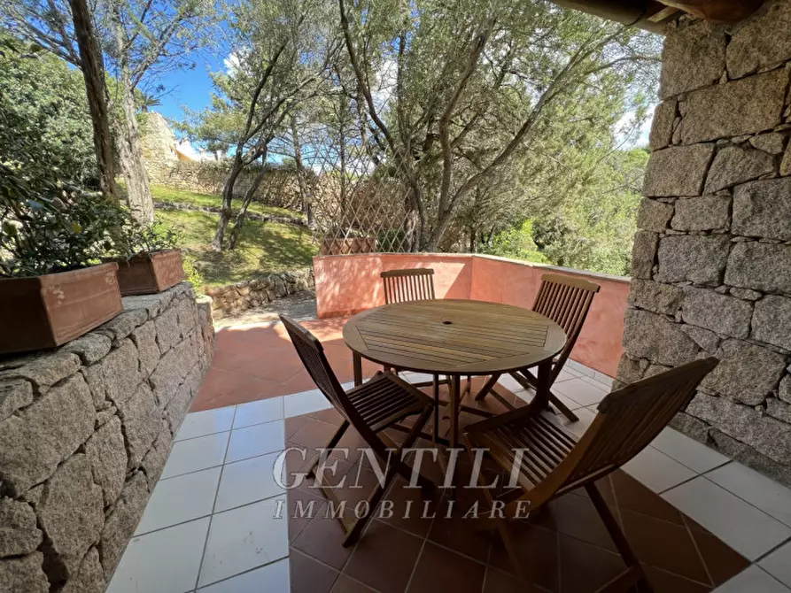 Immagine 16 di Appartamento in vendita  in Cala dei Ginepri a Arzachena