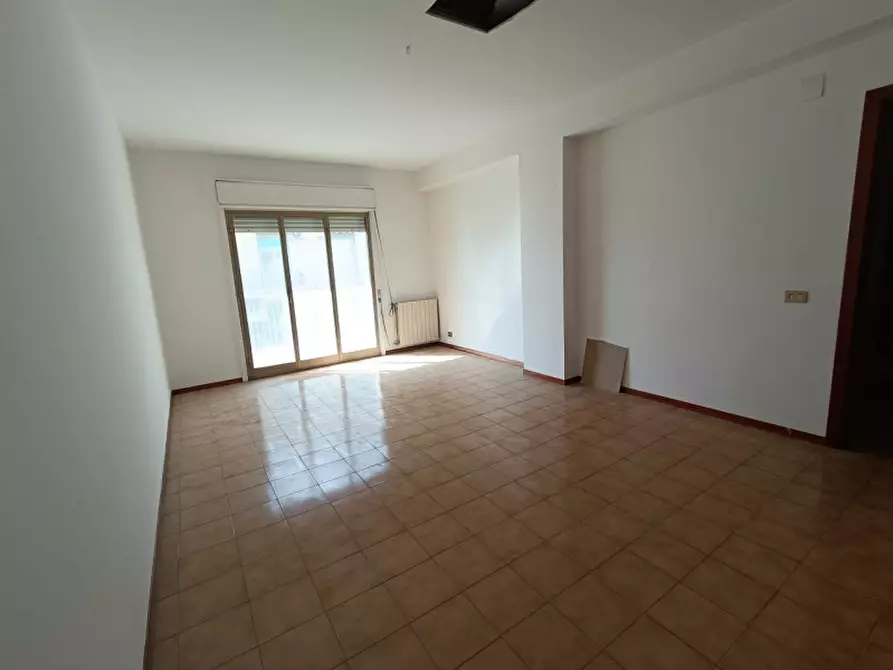 Immagine 5 di Appartamento in vendita  in VIA COLONNELLO BERTE a Milazzo