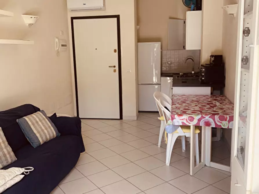 Immagine 4 di Appartamento in vendita  a Arzachena