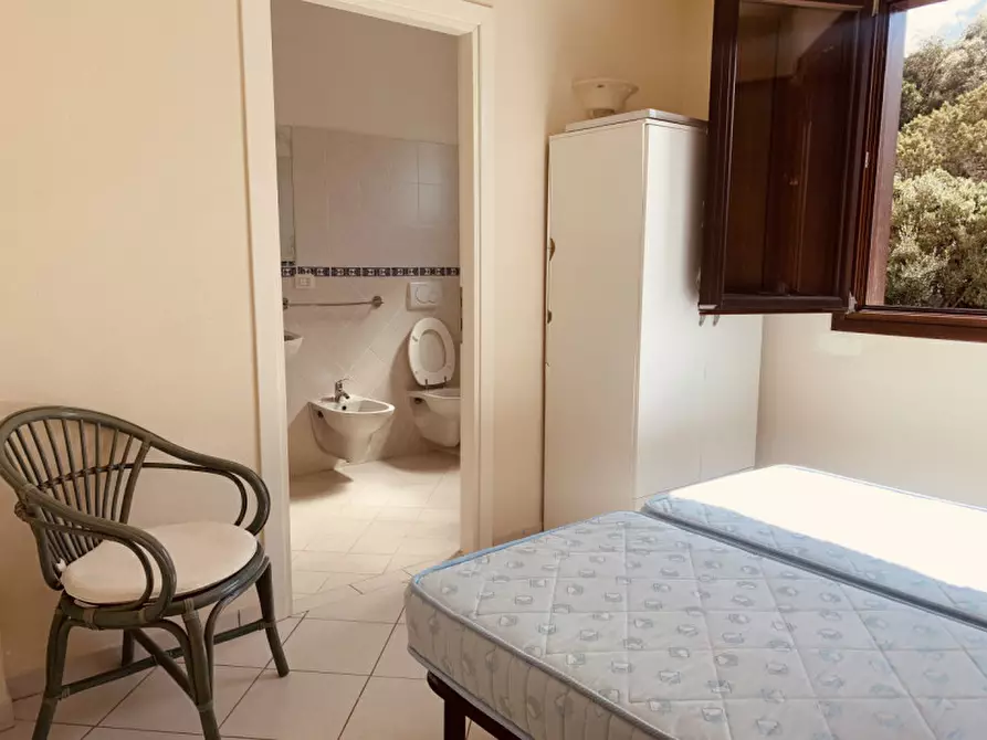 Immagine 7 di Appartamento in vendita  a Arzachena