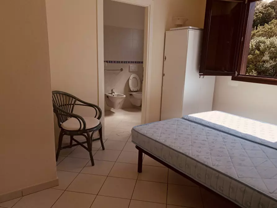 Immagine 9 di Appartamento in vendita  a Arzachena