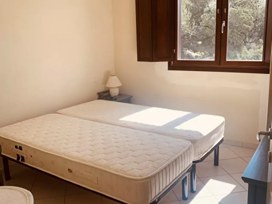 Immagine 12 di Appartamento in vendita  a Arzachena