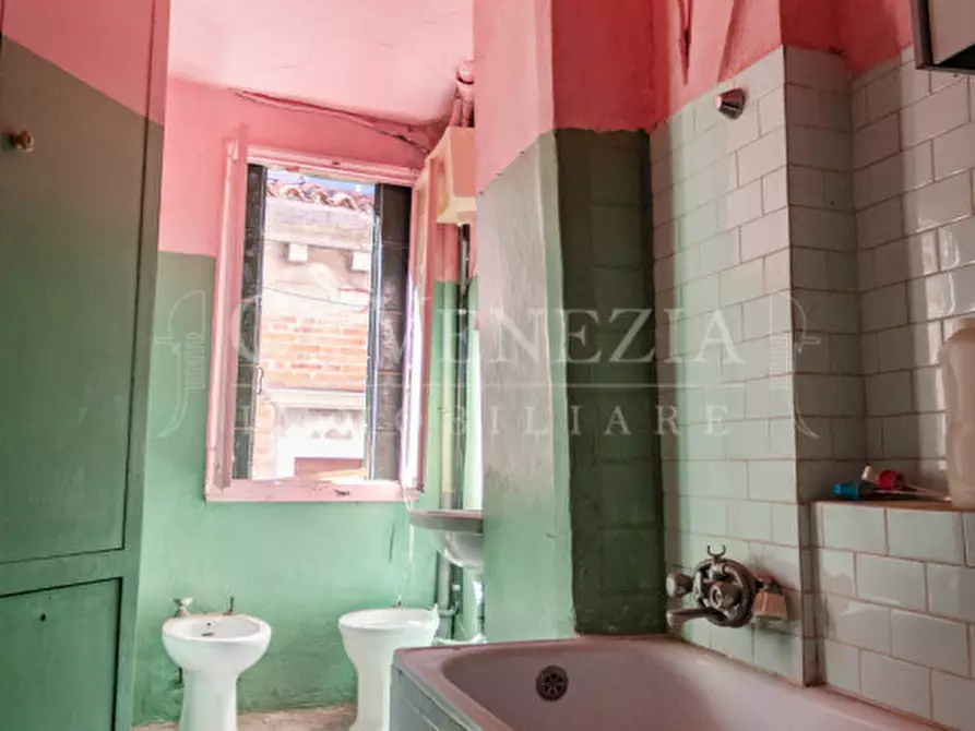 Immagine 8 di Appartamento in vendita  a Venezia