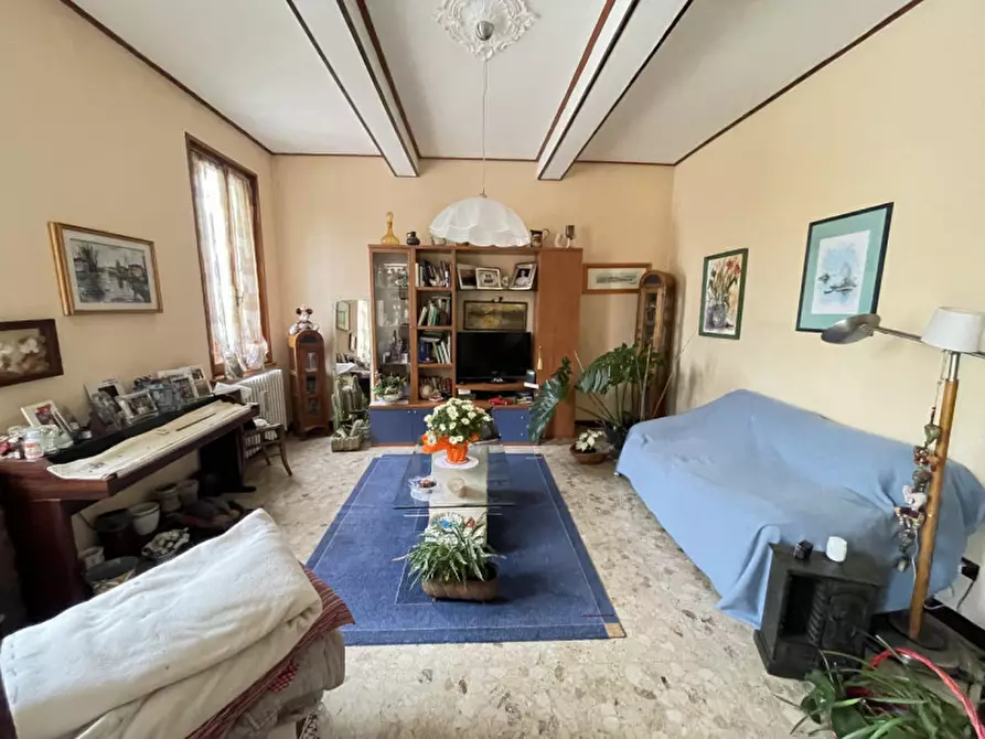 Immagine 3 di Casa indipendente in vendita  a Suzzara