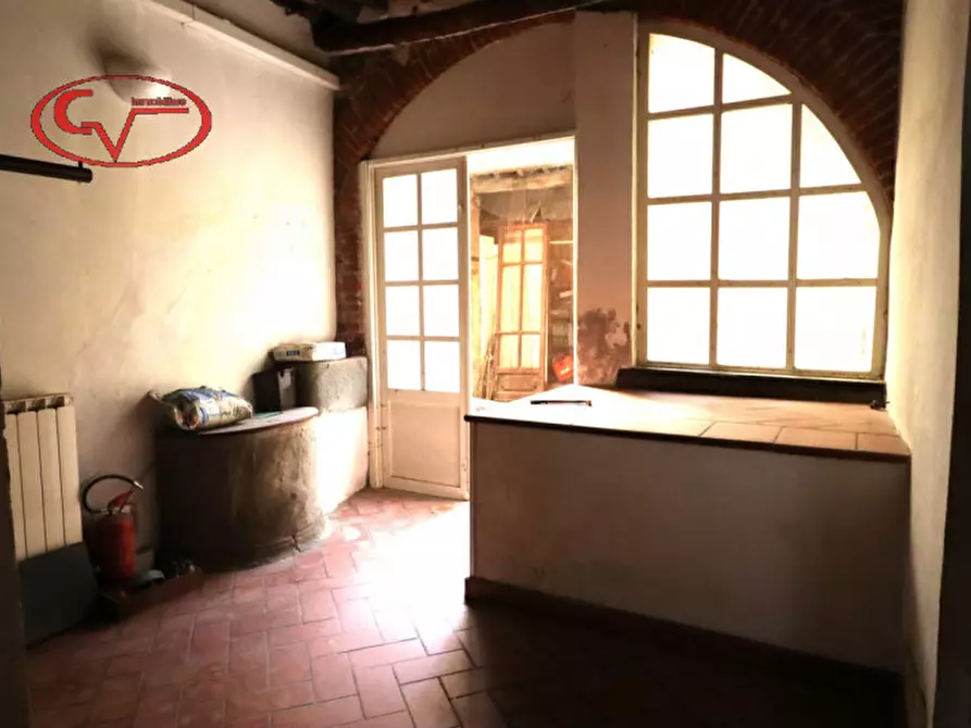 Immagine 6 di Negozio in vendita  in Via Roma a Montevarchi