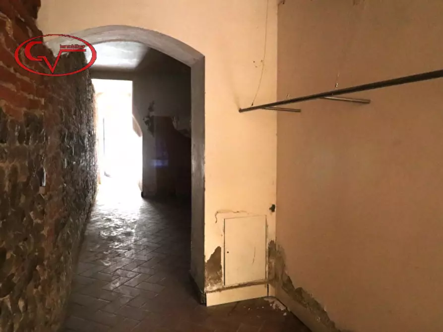 Immagine 10 di Negozio in vendita  in Via Roma a Montevarchi