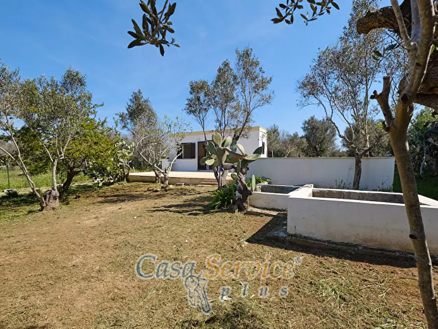 Immagine 1 di Villa in vendita  in Contrada Santa Teresa a Sannicola