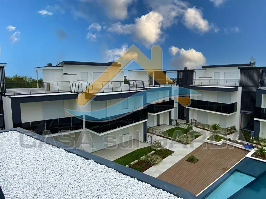 Immagine 2 di Appartamento in vendita  in Via Bell'Italia a Peschiera Del Garda