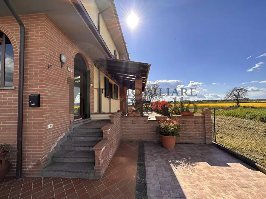 Immagine 25 di Villetta a schiera in vendita  in VIA TRASIMENO a Castiglione Del Lago