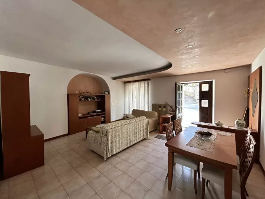 Immagine 6 di Rustico / casale in vendita  in Via Dante Alighieri a Cormons