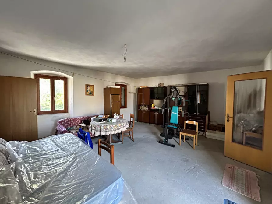 Immagine 17 di Rustico / casale in vendita  in Via Dante Alighieri a Cormons