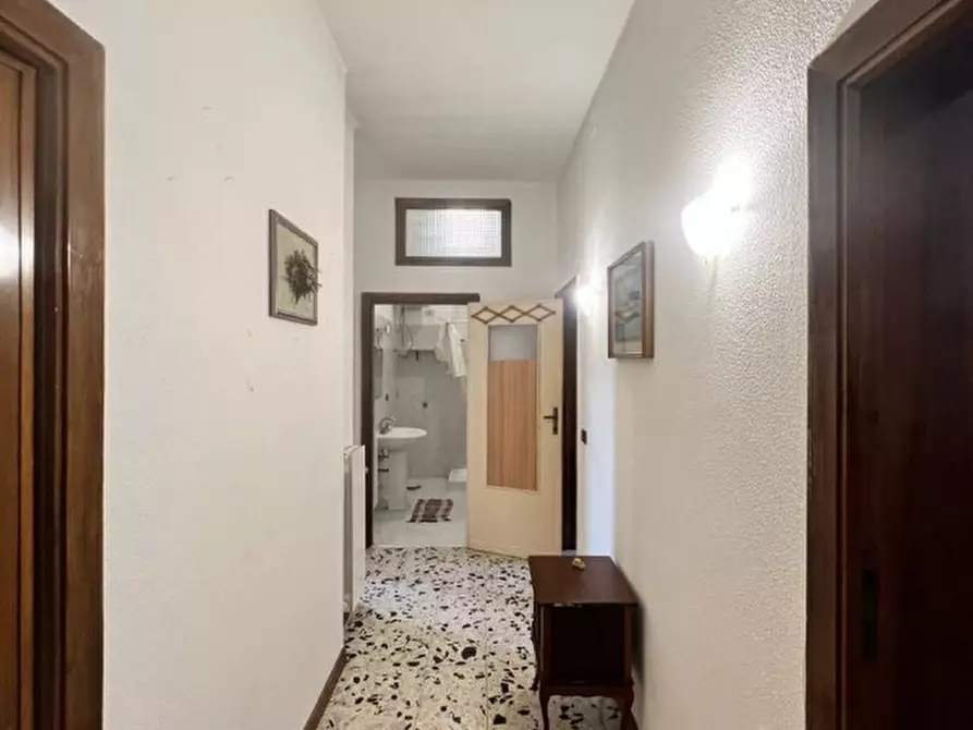 Immagine 5 di Appartamento in vendita  a Sassari