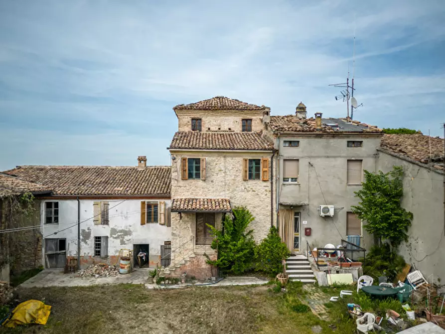 Immagine 1 di Rustico / casale in vendita  in ca Paolini a Medesano