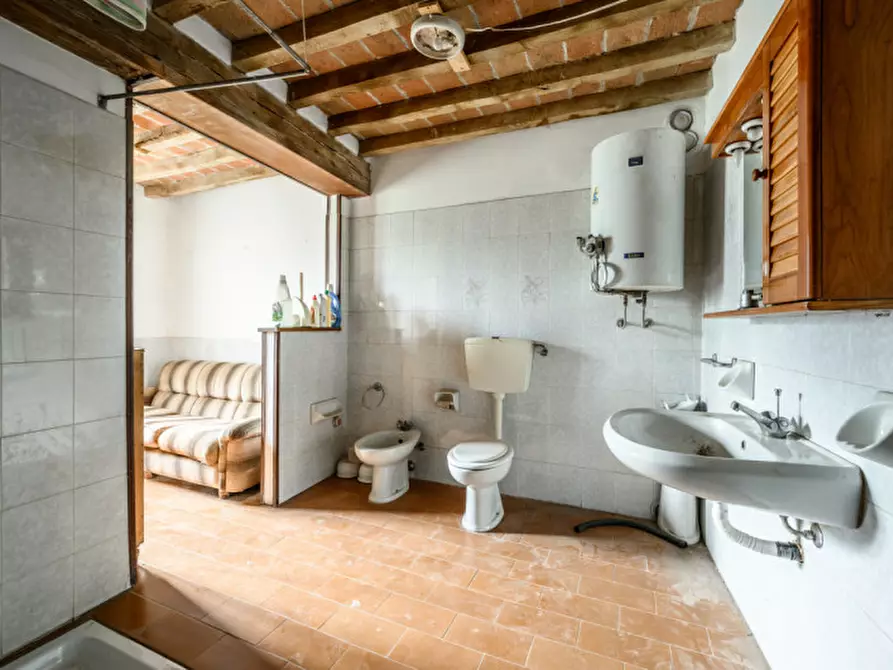 Immagine 26 di Rustico / casale in vendita  in ca Paolini a Medesano