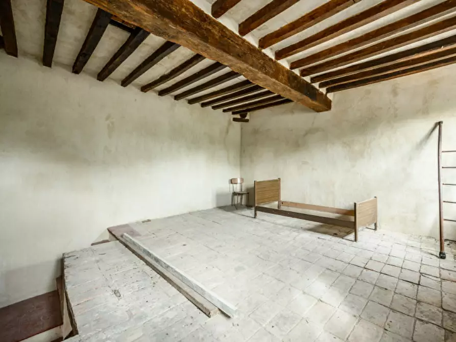 Immagine 38 di Rustico / casale in vendita  in ca Paolini a Medesano