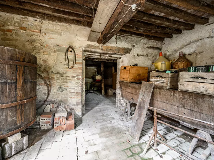 Immagine 39 di Rustico / casale in vendita  in ca Paolini a Medesano