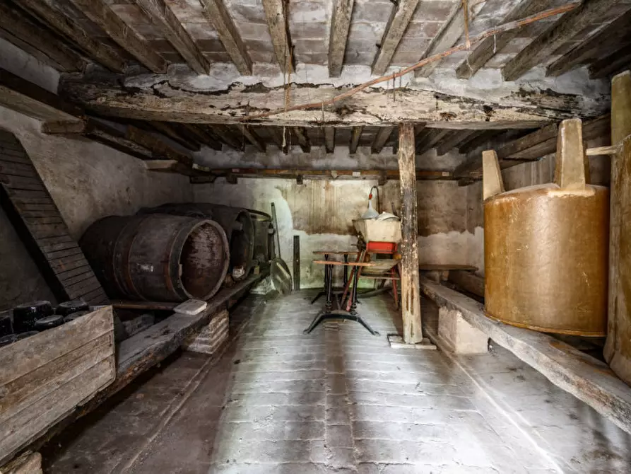 Immagine 40 di Rustico / casale in vendita  in ca Paolini a Medesano