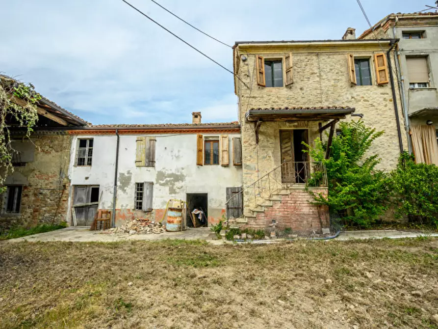Immagine 44 di Rustico / casale in vendita  in ca Paolini a Medesano