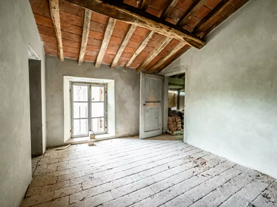 Immagine 51 di Rustico / casale in vendita  in ca Paolini a Medesano