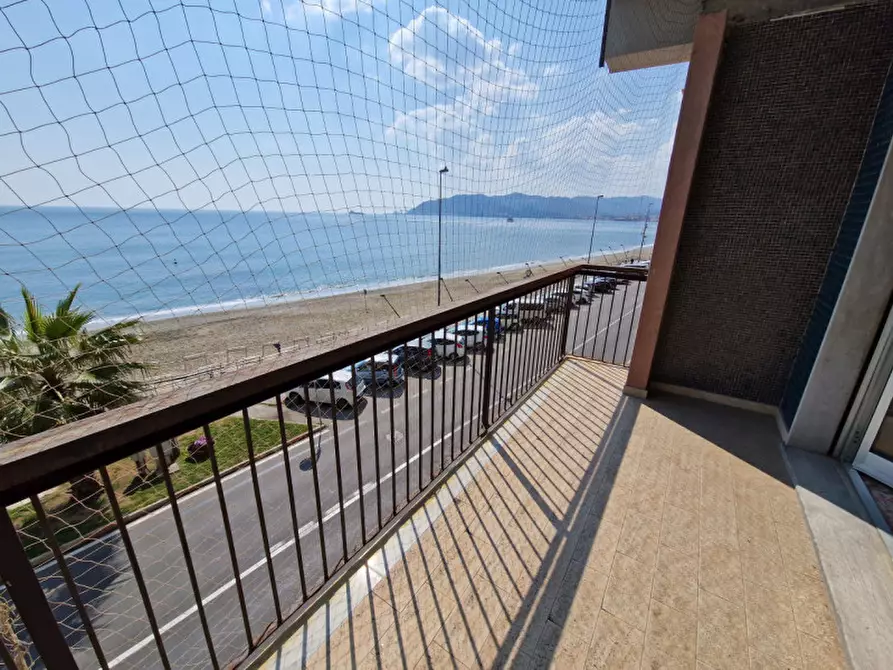 Immagine 1 di Appartamento in affitto  in Corso Vittorio Veneto a Savona